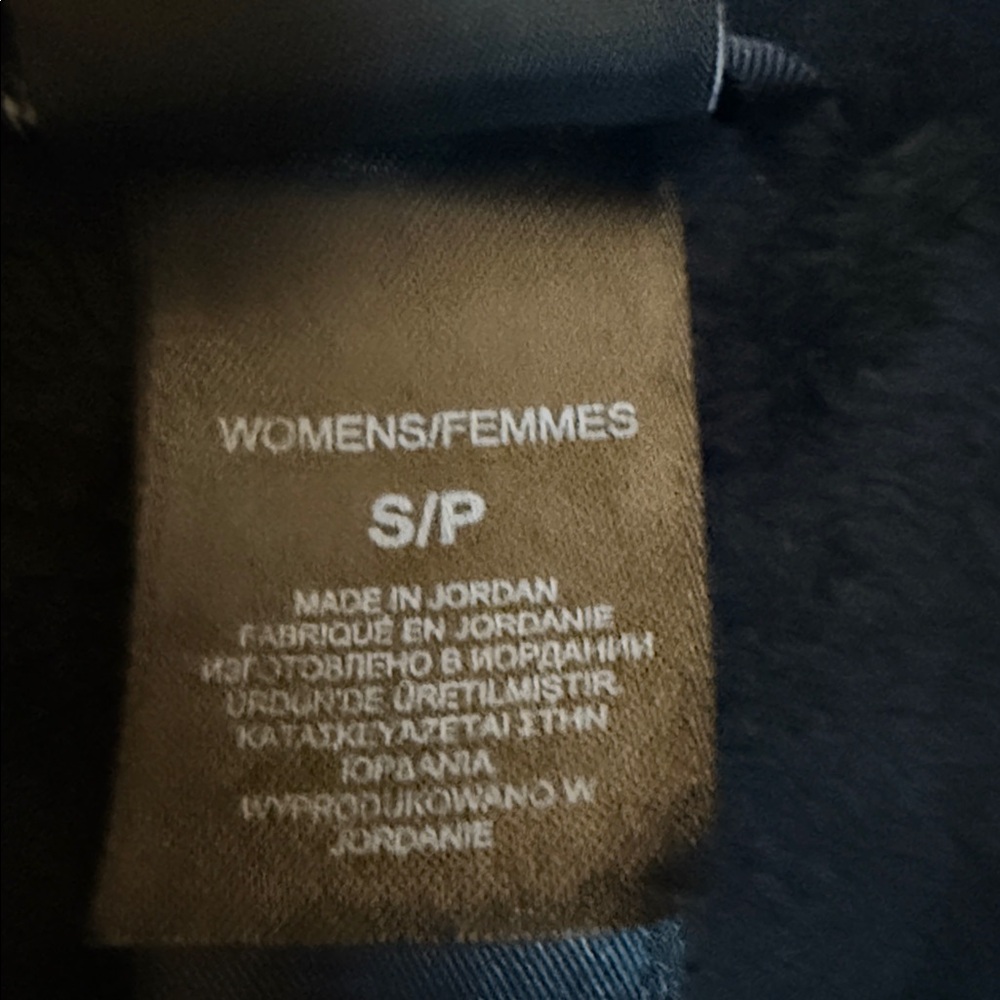 Women’s black north face sweater/fleece jacket - Picture 4 of 6